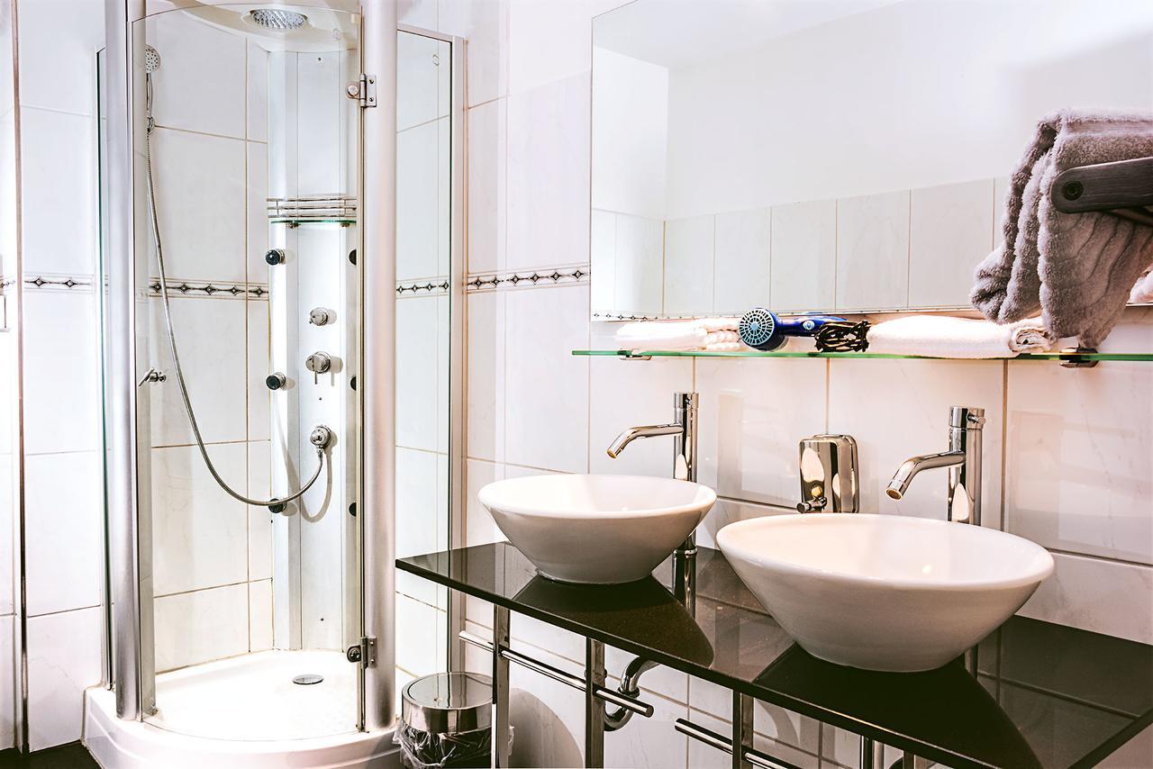 Hotel Sleepinn Volkspark (Adults Only) Αμβούργο Εξωτερικό φωτογραφία